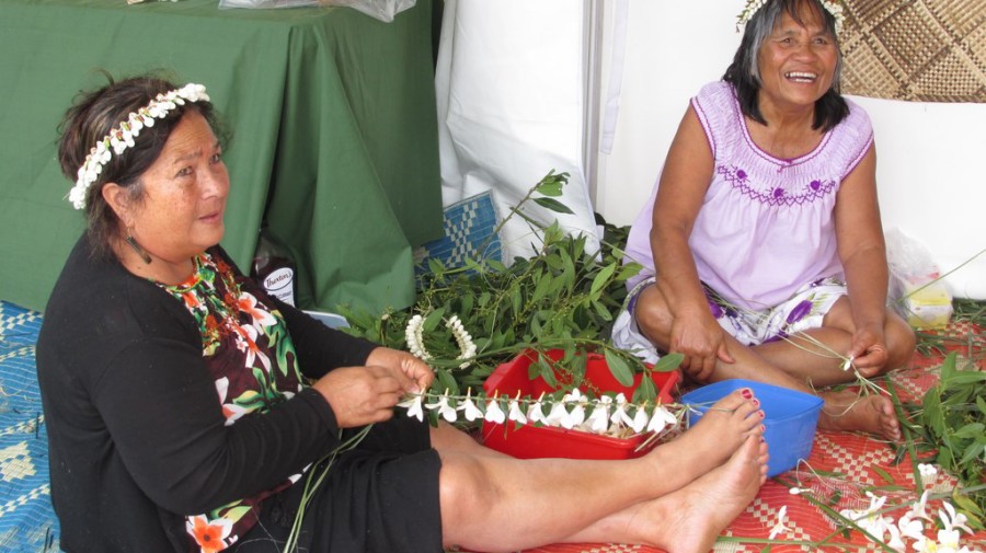 Pasifika Tuvalu woman