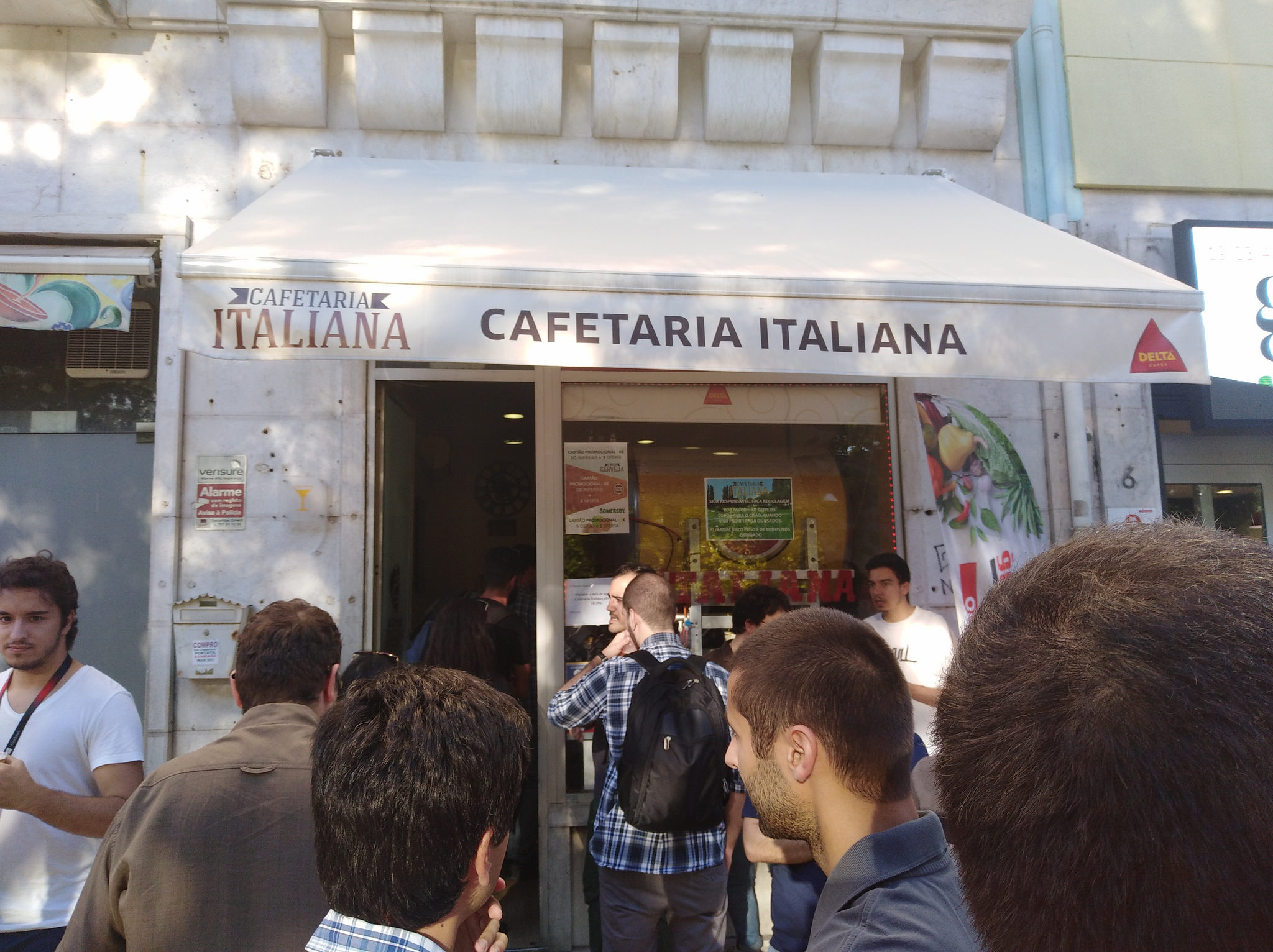 Cafetaria Italia, Arco dos Ciegos